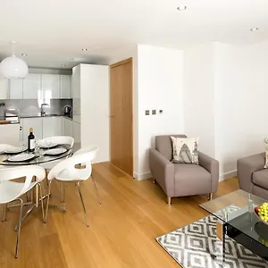 cambric-by-q-apartments.cambridgehotelsuk.com/